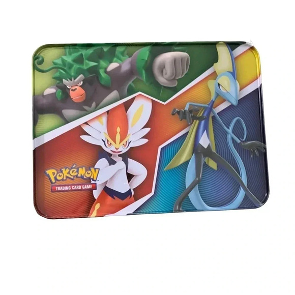 Pokemon TCG: Collector's Chest Fall 2020 - Picture 4 of 4